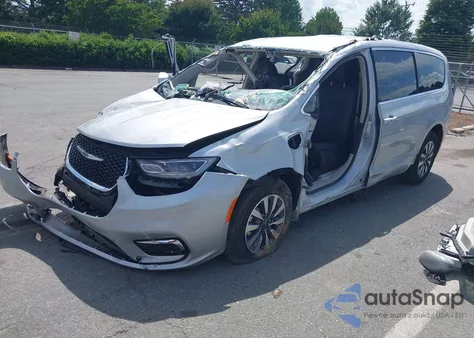 2022 Chrysler Pacifica Hybrid Touring L from USA, damaged, VIN 2C4RC1L79NR120423